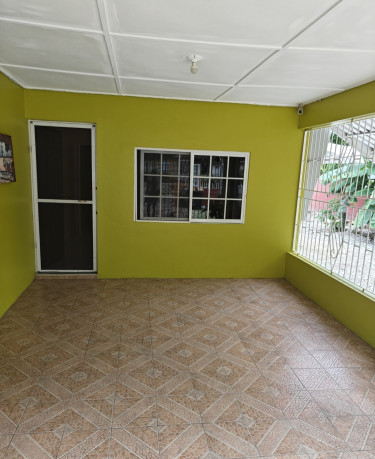 2 Bedroom House/ Half Side