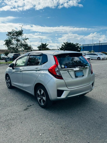  2017 Honda Fit (hybrid)