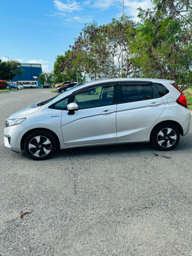  2017 Honda Fit (hybrid)