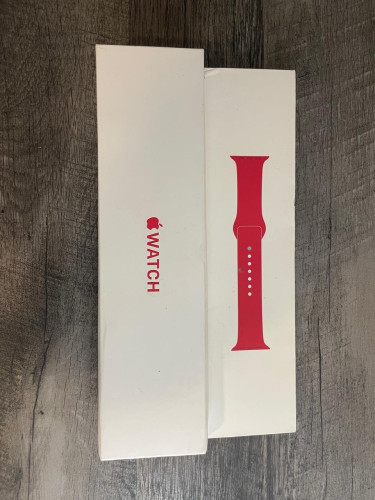 Apple Watch Series 7 - Product Red (45mm)