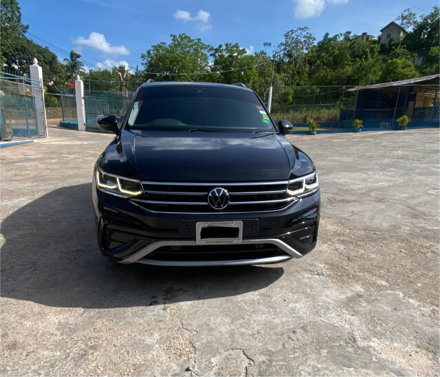 2022 VW Tiguan Elegance