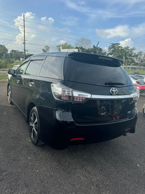 2015 TOYOTA WISH S ??