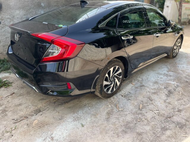 2018 HONDA CIVIC