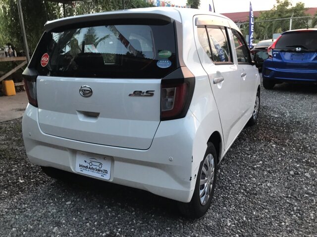 2019 Daihatsu Mira Es