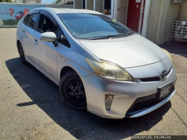 2014 TOYOTA PRIUS L, Sedan, 