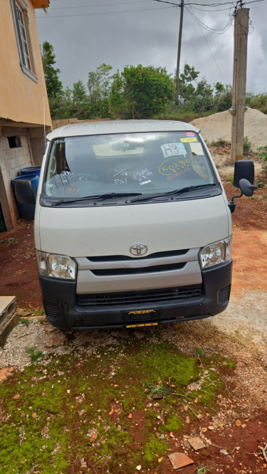 2017 Toyota Hiace- Newly Imported