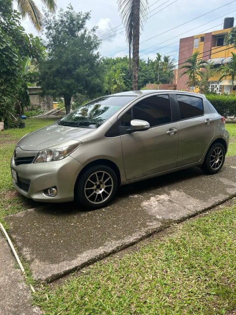 2012 Toyota Vitz