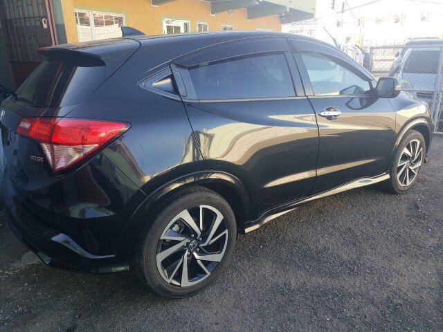 2017 HONDA VEZEL RS