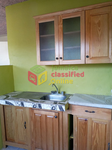 Self-Contained 1 Bedrooms Unit Available