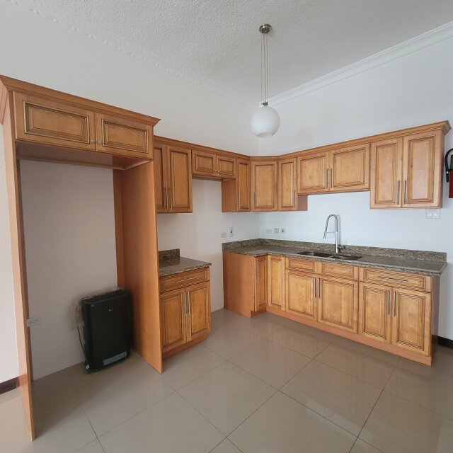 2 Bedroom 2.5 Bath Apartment