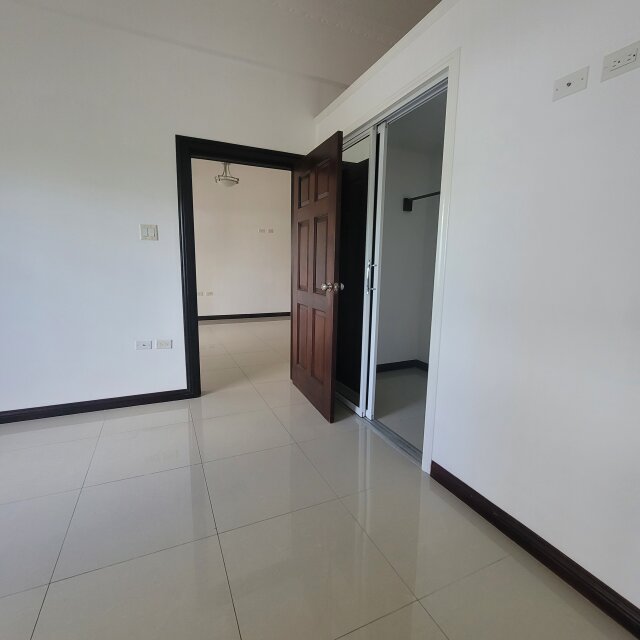 2 Bedroom 2.5 Bath Apartment