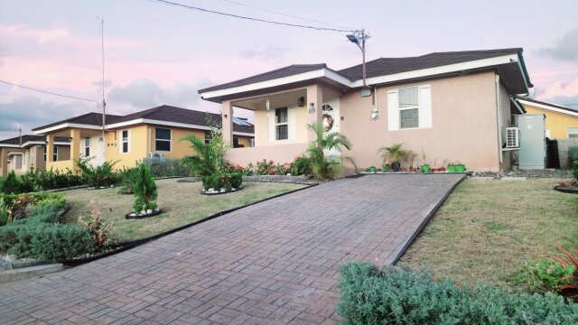 2 Bedroom House For Sale