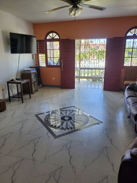 3 Bedroom, 3 Bathroom Furnished Apartment