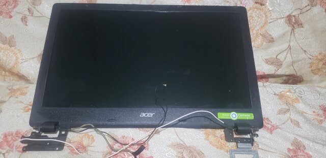 Acer Aspire E5-521 Screen