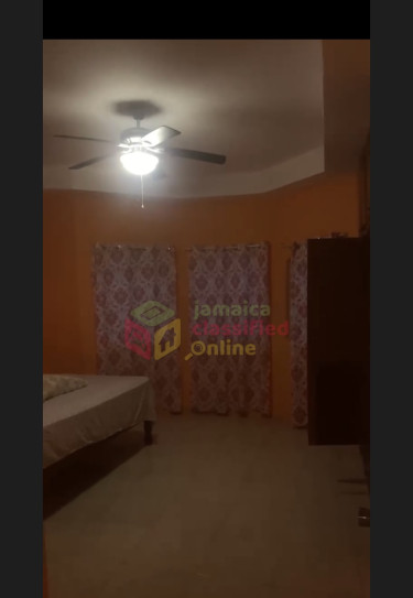 1 Bedroom Unfurnished Studio