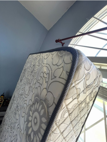 Twin Bed Base And Mattress 