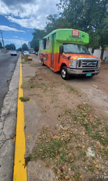 FOOD TRUCK FOR SALE