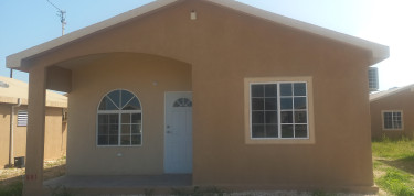 2 Bedroom X 1 Bathroom Brand New House For Sale 