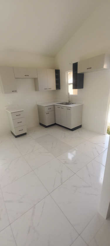 2 Bedroom X 1 Bathroom Brand New House For Sale 