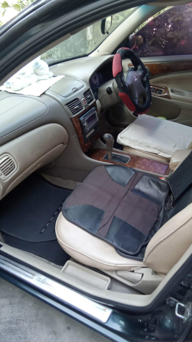 2004 Nissan Sunny 