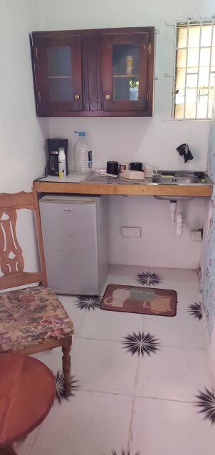 1 Bedroom Kitchen Bathroom