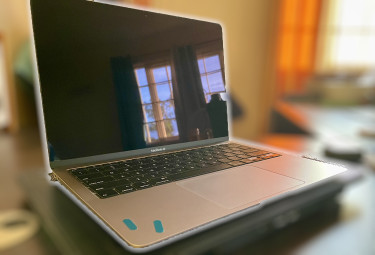 Excellent Condition Intel Macbook Air 2020