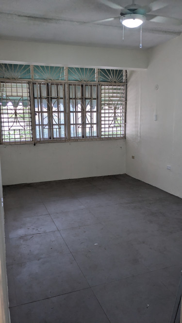 1 Bedroom 1 Bathroom Apartment For Rent