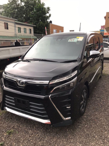 2019 Toyota Voxy Kirameki 