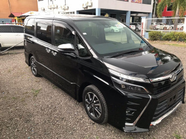 2018 Toyota Voxy Kirameki 