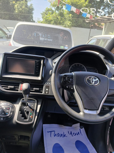 2015 Toyota Noah