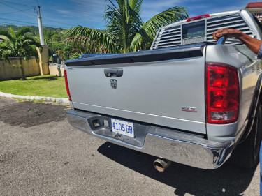 2006 Dodge Ram 2mil