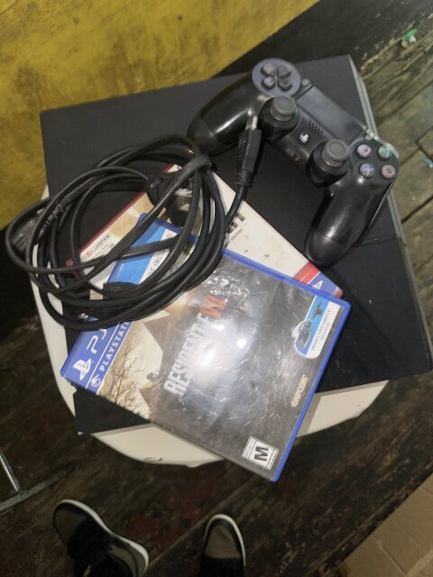 Sony PlayStation 4