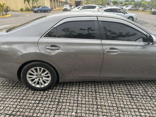 2014 Toyota Mark X