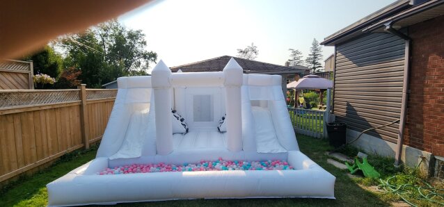 25 White Bounce House For Rent