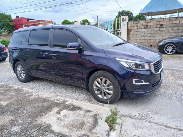 2020 Kia Carnival $3.45 Million