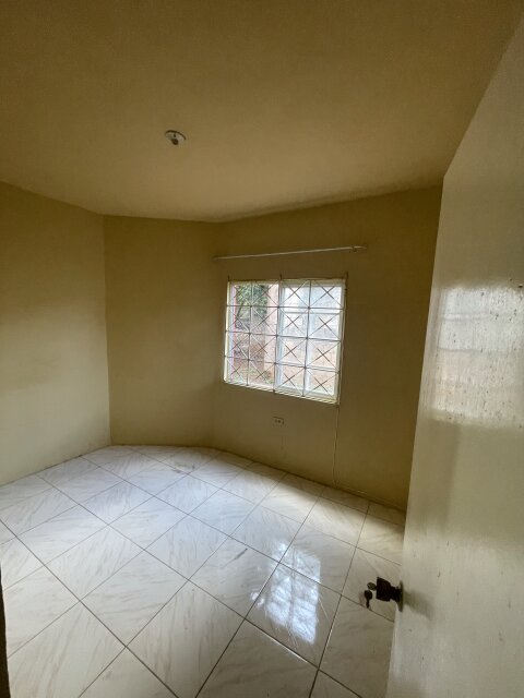 2 Bedroom 1 Bathroom Kitchen Washroom