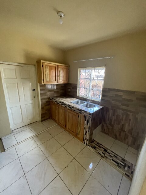 2 Bedroom 1 Bathroom Kitchen Washroom