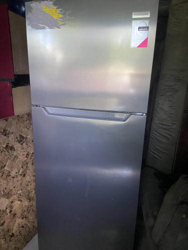 Frigidaire Refrigerator 