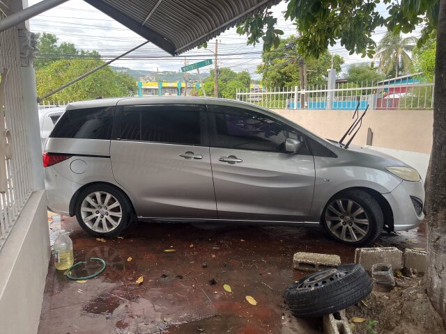 2012 Mazda Premacy