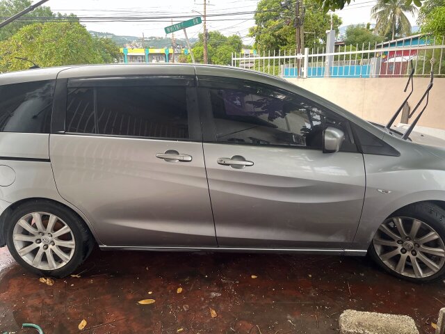 2012 Mazda Premacy