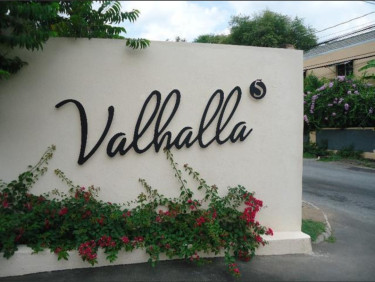 2 Bedroom, 2 Bath Apt (with Appliances) Valhalla