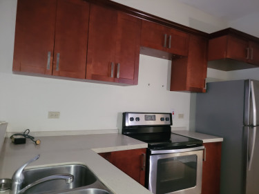 2 Bedroom, 2 Bath Apt (with Appliances) Valhalla