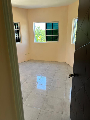 ADELPHI (LIMA) 2 BEDROOM 1 BATH $35,000