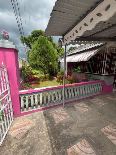 5 Bedroom House For Sale Ensom City