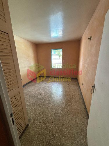 5 Bedroom House For Sale Ensom City
