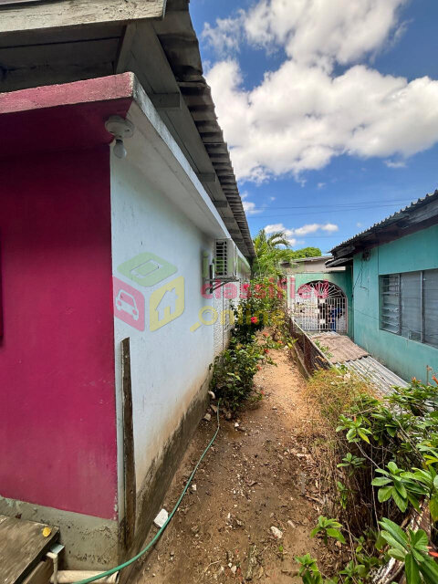 5 Bedroom House For Sale Ensom City