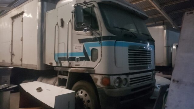 2004  Freightliner