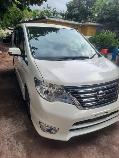 2015 Nissan Serena