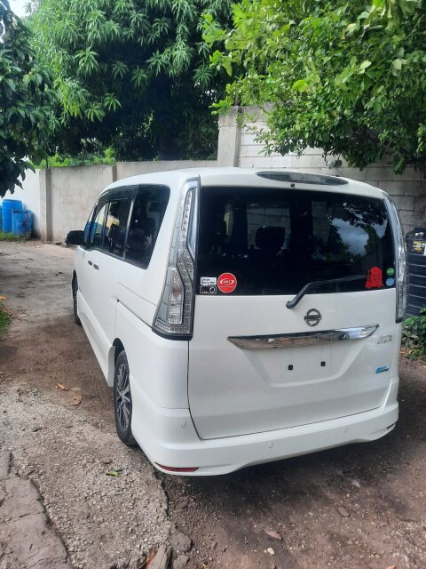 2015 Nissan Serena