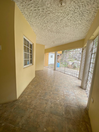 6 Bedroom House For Sale Kingston & St. Andrew,